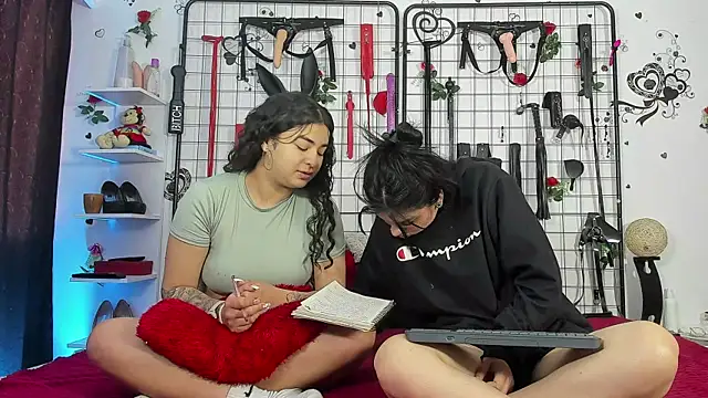 thedream_girls live sex cam