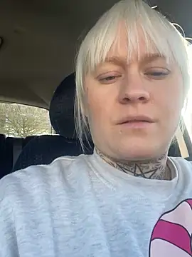 poussichienne live sex cam