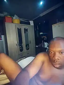 TinnyVsGiant live sex cam