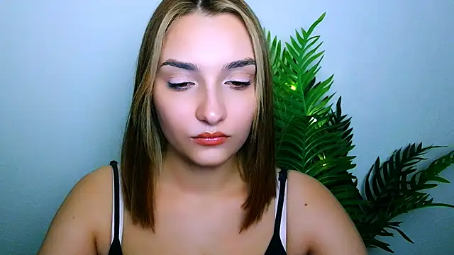 veryshygirl's cam snapshot