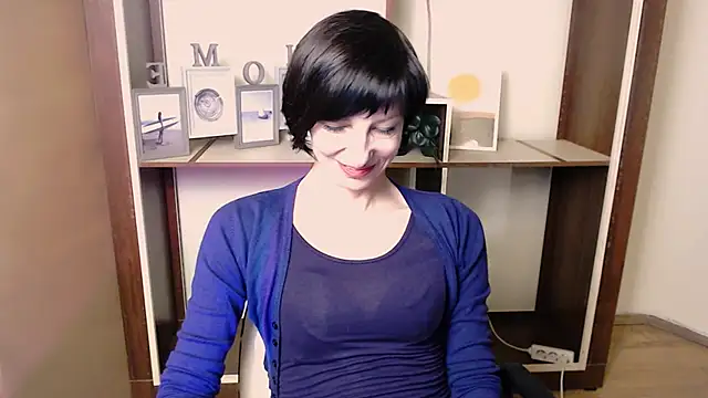 _AngeliaFlow_'s cam snapshot