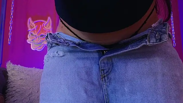 Julieta_Russell's cam snapshot