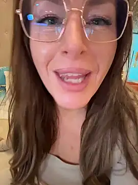 ChristinaSiemone live sex cam