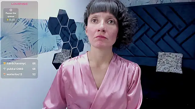 Valery_More__ live sex cam