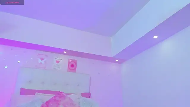 ScarlettDreamss7's cam snapshot