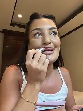 Selina-J's cam snapshot