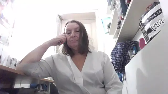 AnnaLive570's cam snapshot