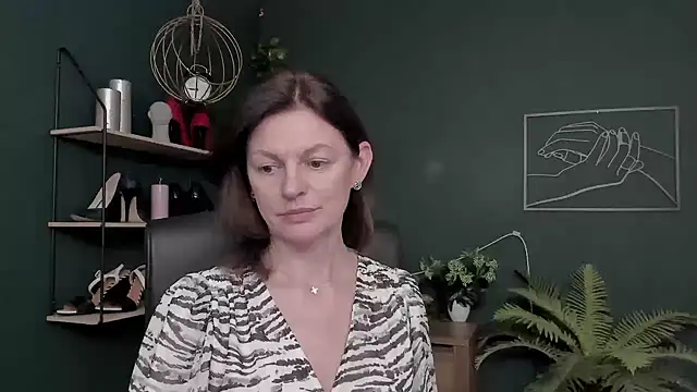 VivianWILD's cam snapshot