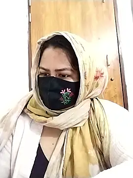 Anamika-38 live sex cam