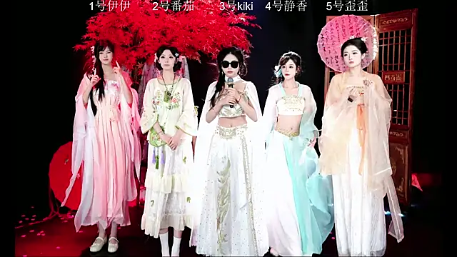 Shiny-girl7788's cam snapshot