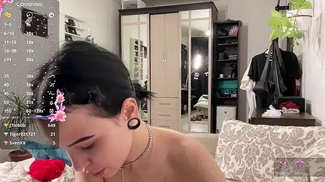 IvyAshworth live sex cam