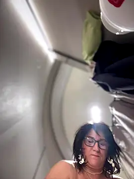 ZhenjaPoledance live sex cam