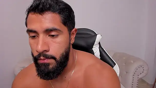 Santiago_huntt live sex cam