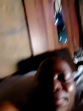 QUEENZAZA's cam snapshot