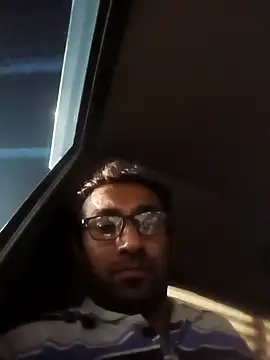 Royalk2030 live sex cam