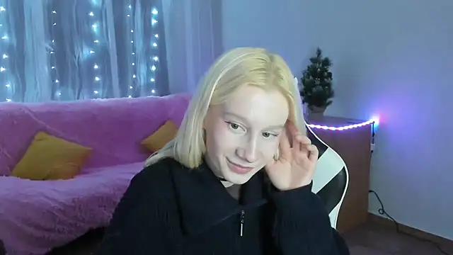 EnigmaSee's cam snapshot