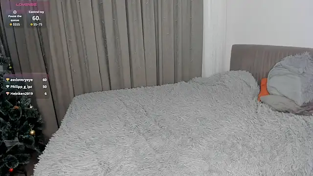 Vivian_Nayyt's cam snapshot