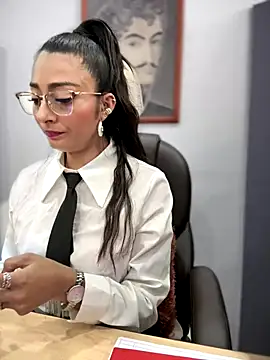 _Bella-Office1 live sex cam