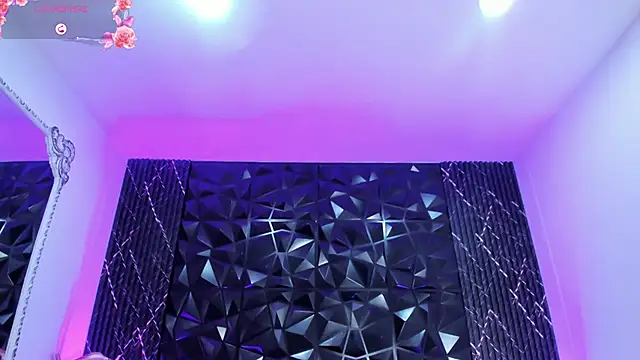 AudreyHayworth live sex cam