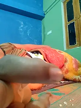 bitch-horny's cam snapshot