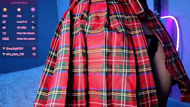 Elsa202599's cam snapshot