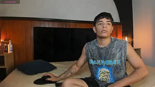 CuteButHarder live sex cam