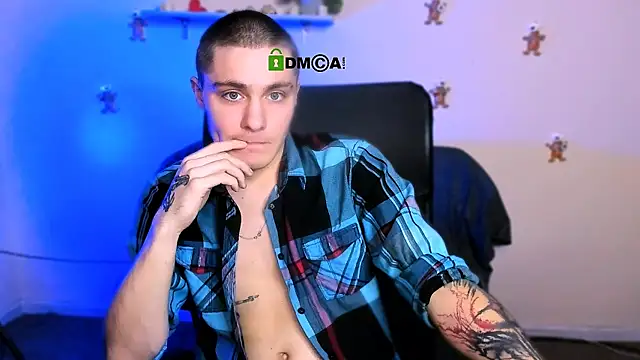 thomas_crow_'s cam snapshot