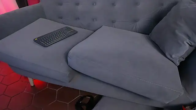 flower_smith_'s cam snapshot