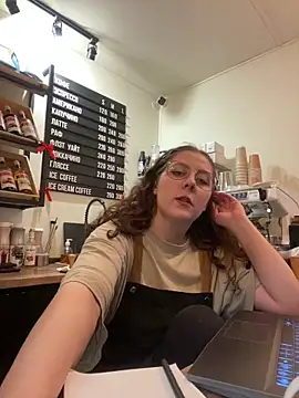 cinnabon_'s cam snapshot