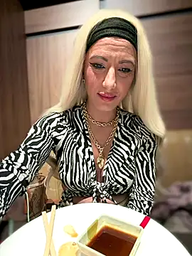 adya-aly's cam snapshot