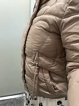 Meii-meyy live sex cam