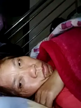 bella-la's cam snapshot