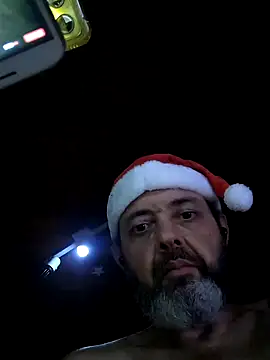 Leocesar37 live sex cam