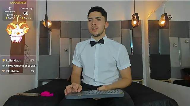 LiamNovak live sex cam