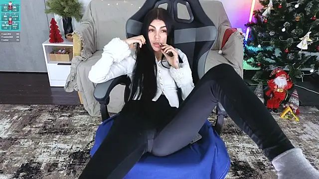 Tiffany_lab's cam snapshot