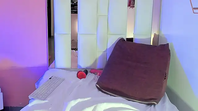 Alanna_hot3 live sex cam