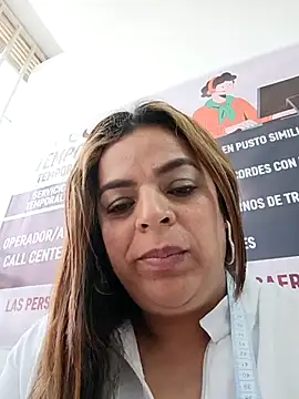 Mia-Glow live sex cam