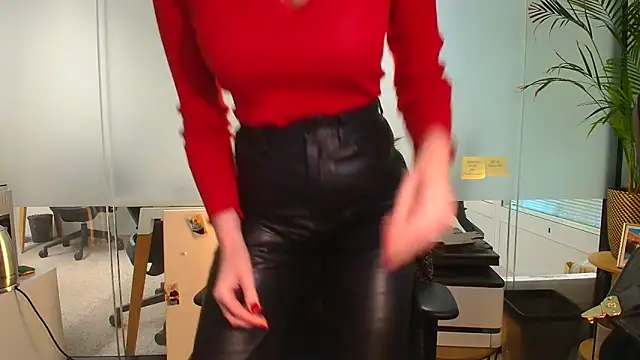 blue-eyez live sex cam