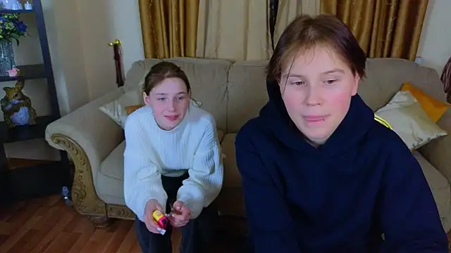 Girls_Fingers live sex cam