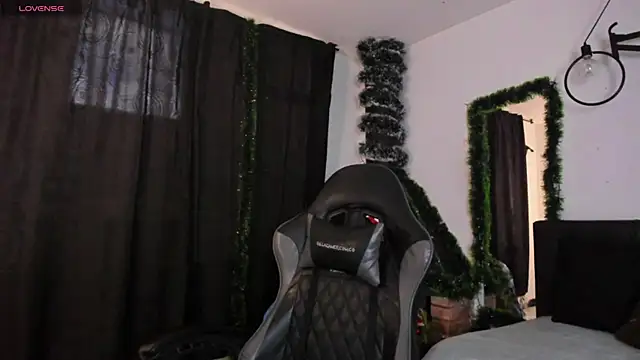 Almaazz live sex cam