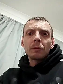 CrookedBunk3527 live sex cam