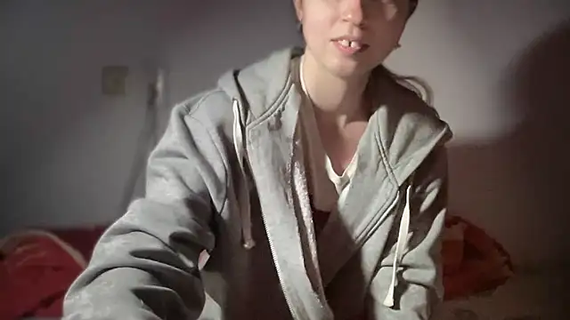 Aphr0ditee's cam snapshot