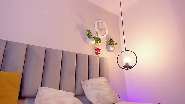 Emely_Deluxe's cam snapshot