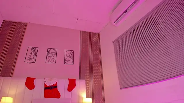 zoe_sky_'s cam snapshot