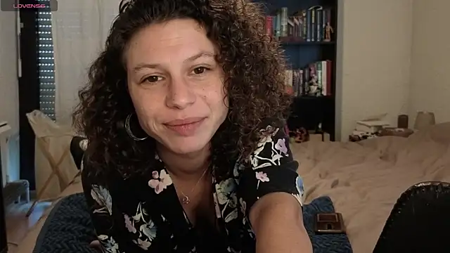 Lilou_cuute's cam snapshot