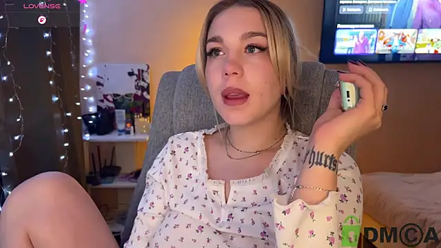 ariashaa's cam snapshot