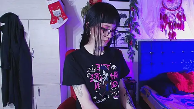 bathory_vamps live sex cam