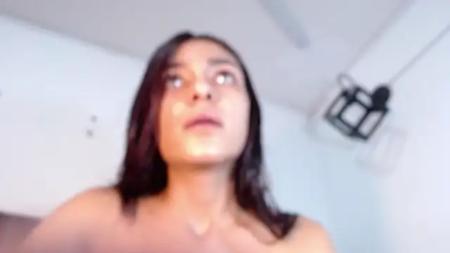 srta_luciana's cam snapshot