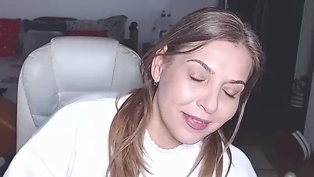 evamaria2024's cam snapshot