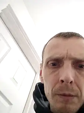 CrookedBunk3527's cam snapshot